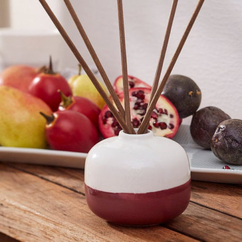 Royal Doulton white chocolate strawberry diffuser