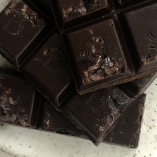crunchy-mint-chocolate_bar_dark_chocolate_benefits