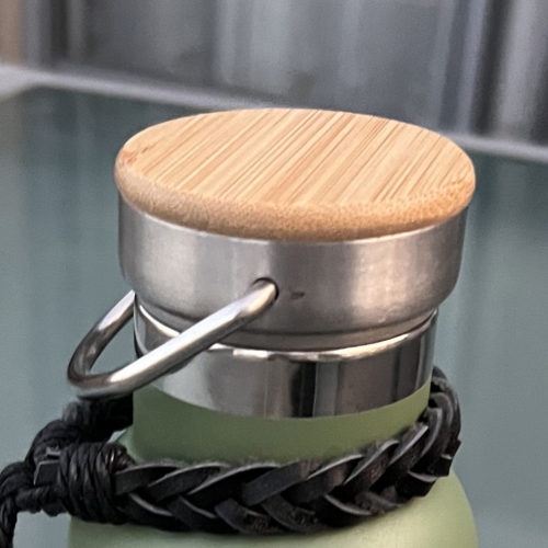 SoHealthy water bottle bamboo lid